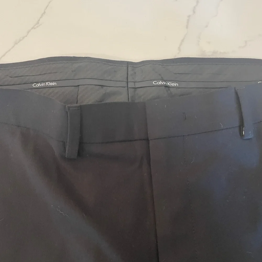 Calvin Klein Mens Black Flat Front Straight Leg Dress Pants Business 38x32